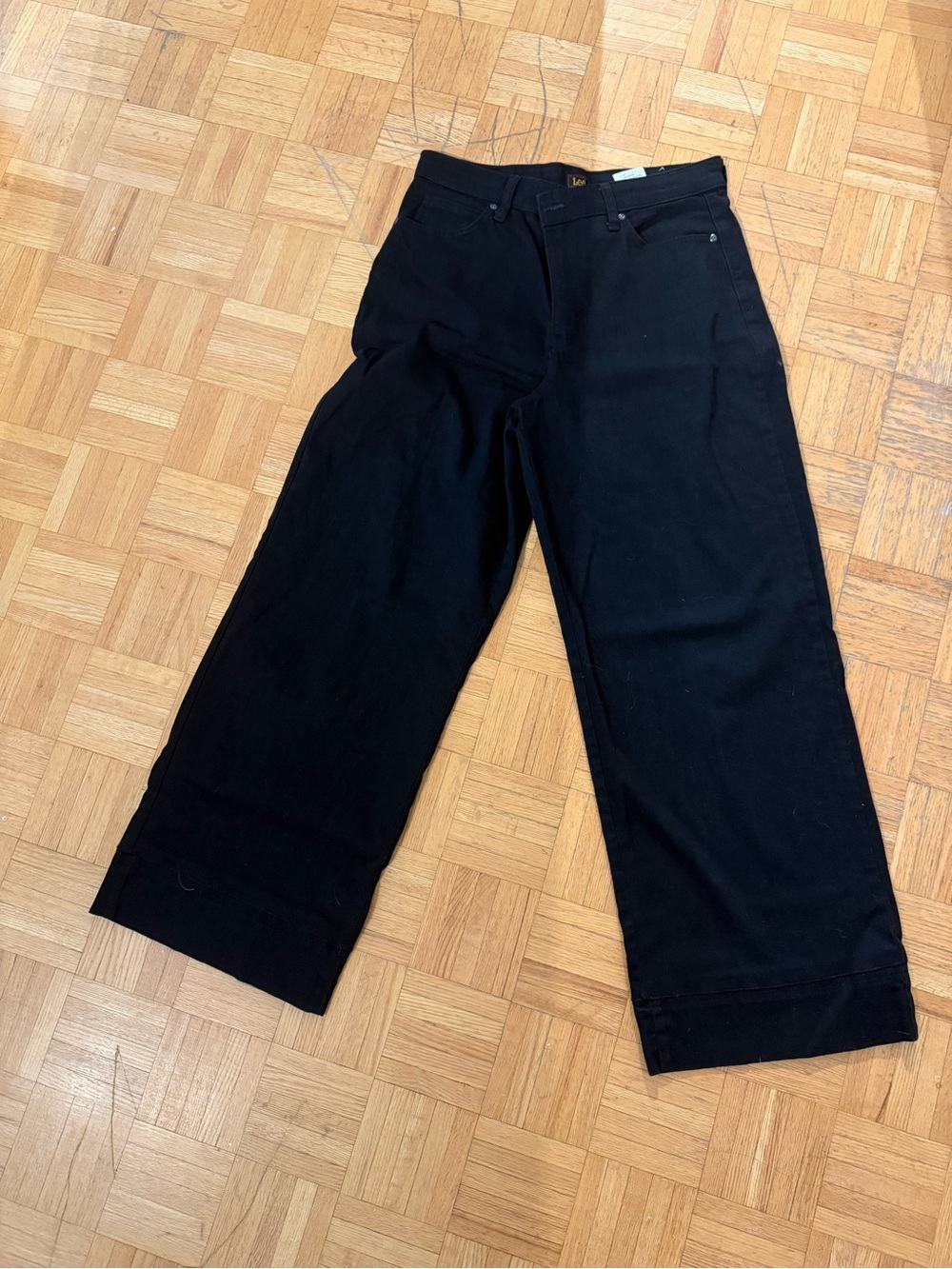 Lee Black Wide Leg Women’s Jeans - Classic High Waist- size 14M- never worn